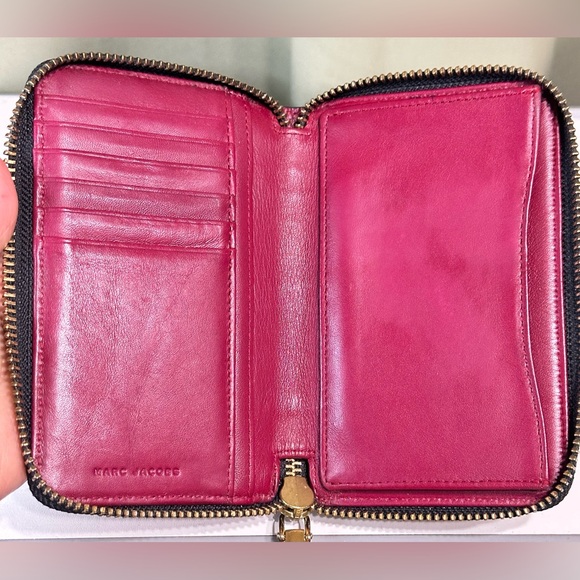 MARC JACOBS Gothan City Continental Leather Bifold Wallet Perfect Conditions. - Picture 10 of 16